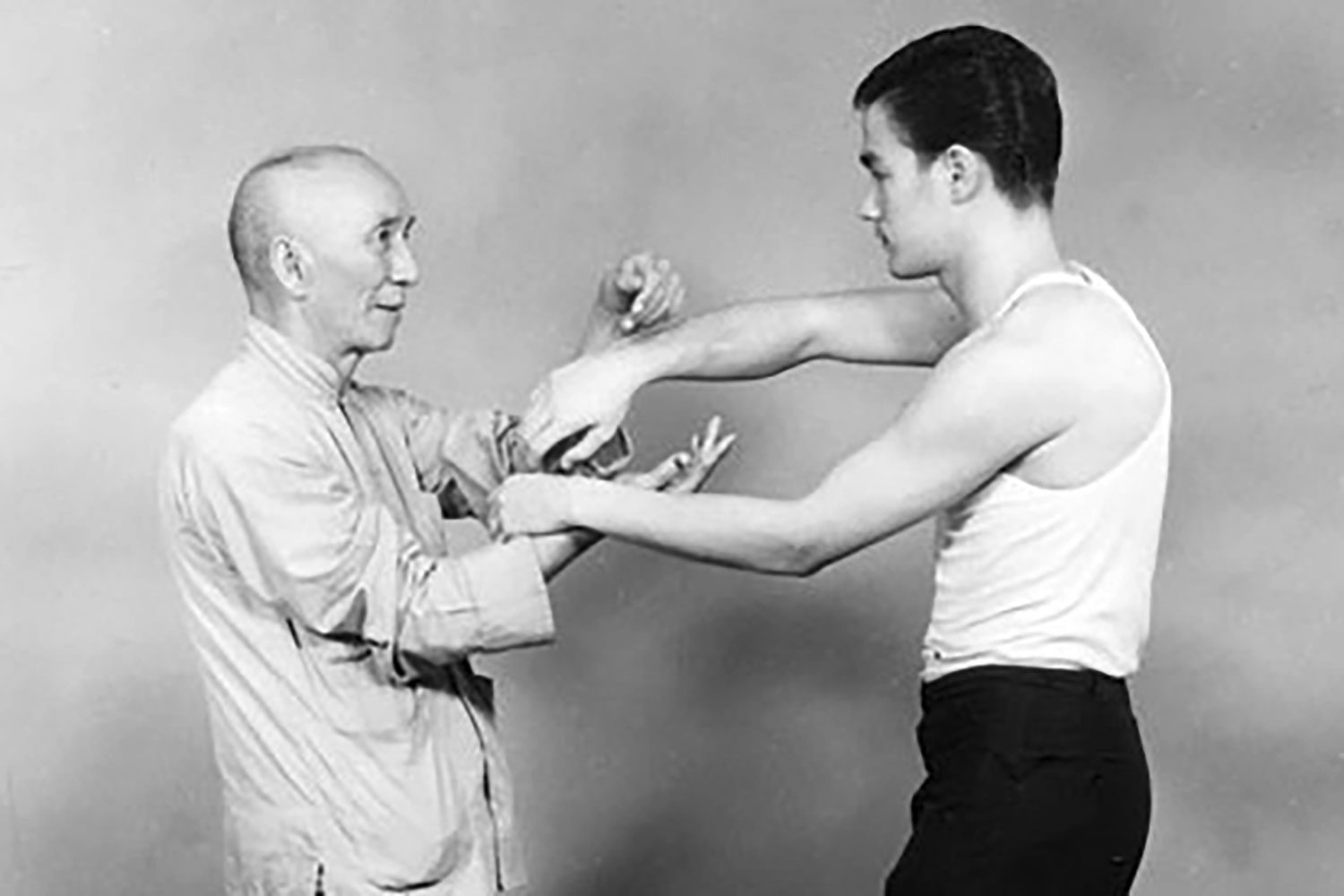 Yip-Man-and-18-year-old-Bruce-Lee